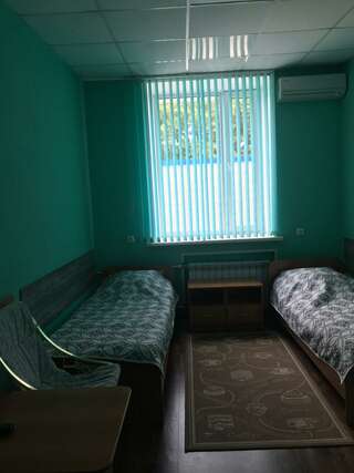 Гостиница Атлантик Барнаул Номер эконом с 2 односпальными кроватями-2