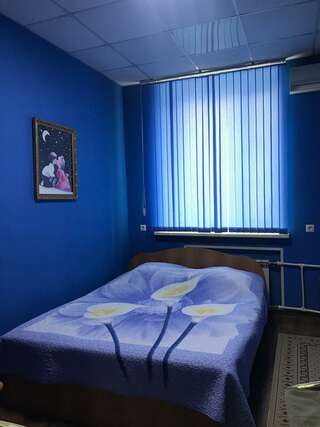 Гостиница Атлантик Барнаул Номер эконом с 1 двуспальной кроватью-5