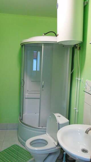 Гостиница Атлантик Барнаул Номер стандарт с 1 двуспальной кроватью-2