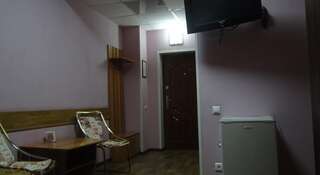 Гостиница Atlantik Барнаул Двухместный номер с 2 отдельными кроватями и душем-2